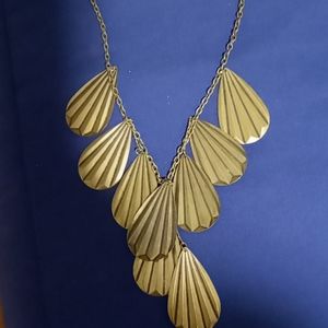 Women's necklace